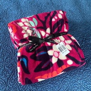 Vera Bradley Berry Bloom Throw Blanket NWT